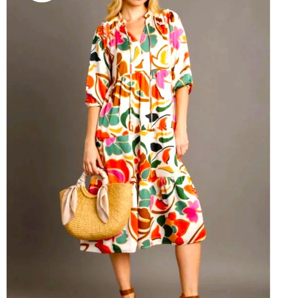 Umgee Abstract Satin Tiered Midi Dress , Bubblle Neckline. Sizer S. NWT - Picture 1 of 6